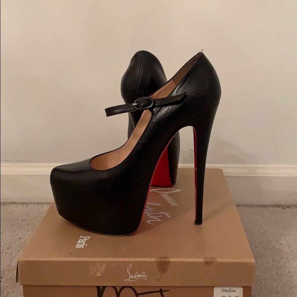 Authentic Lady Daf Christian Louboutins